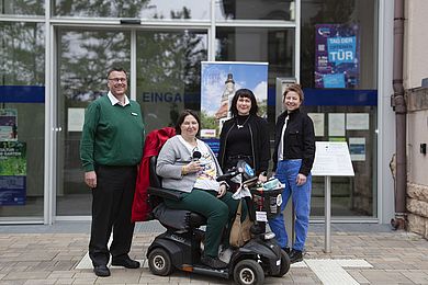 v.l.n.r. Enrico Haußmann (Leiter*in Inklusionshotel), Christiane Gaida (Radio Blau), Pia Heine (Stadtratskandidat*in SPD), Susanne Schlereth (Veranstaltungskoordinator*in)