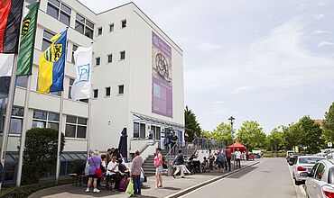 Eingang der Diakonie am Thonberg