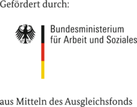 Logo des BMAS. Oben die Worte "Gefördert durch:", darunter links der Bundesadler, in der Mitte eine vertikale schwarz-rot-goldene Trennlinie und rechts die ausgeschriebene Bezeichnung: "Bundesministerium für Arbeit und Soziales"
