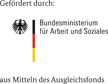 Logo des BMAS. Oben die Worte "Gefördert durch:", darunter links der Bundesadler, in der Mitte eine vertikale schwarz-rot-goldene Trennlinie und rechts die ausgeschriebene Bezeichnung: "Bundesministerium für Arbeit und Soziales"