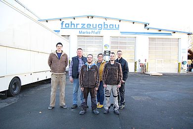 Team vom Fahrzeugbau Pfaff